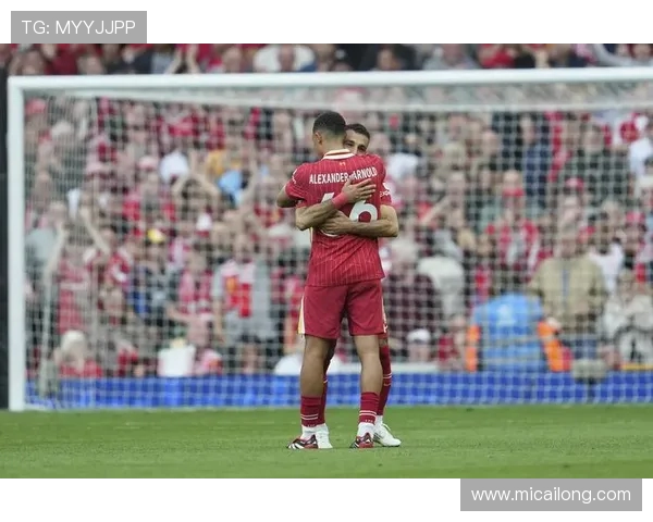 阿诺德将回归对阵瓦伦争取首发出战利物浦